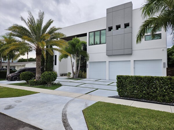 Exterior painting Boca Raton FL
