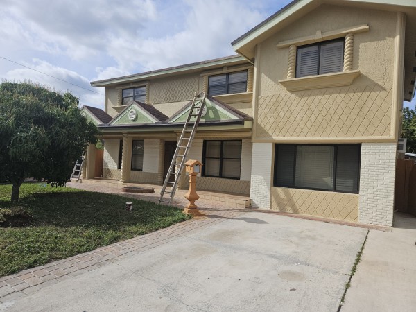 Before & after exterior painting Fort Lauderdale FL